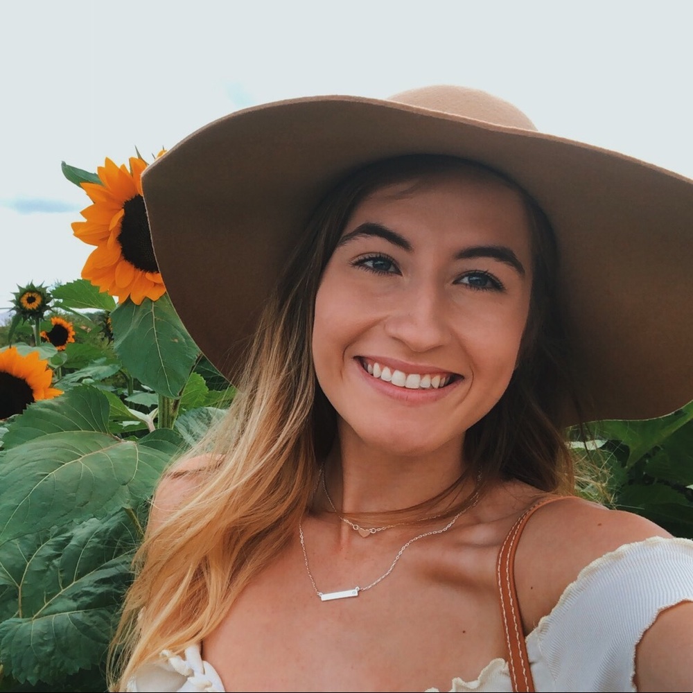 Meet your Posher, Ana